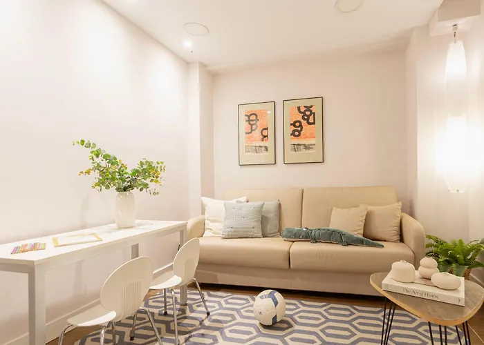 Heart Of San Sebastian⎮walk Score 99⎮3 Baths *